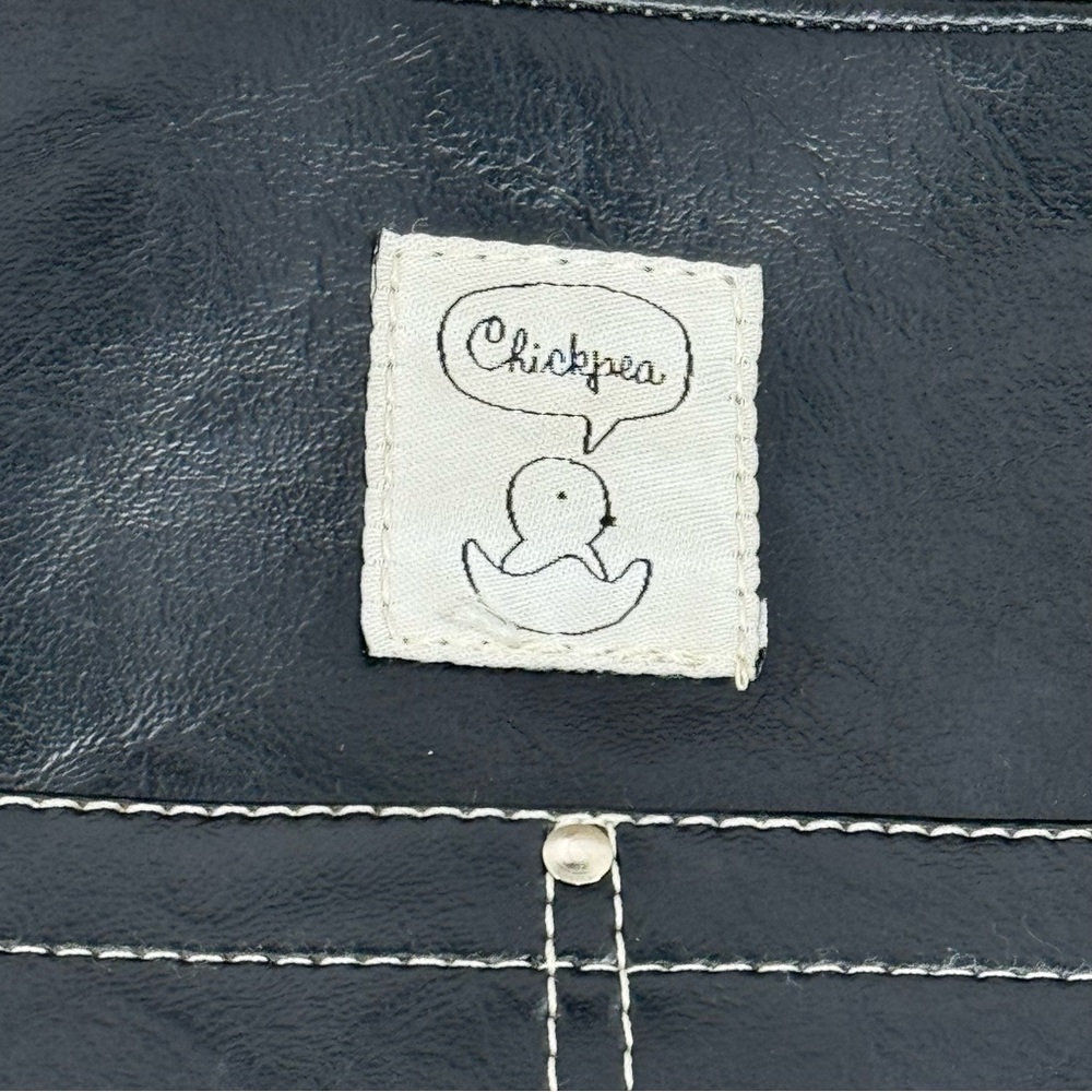 Queen Bee Creations- Chick Pea Blue and Black Shoulder Bag with Red Flower - Picture 11 of 16